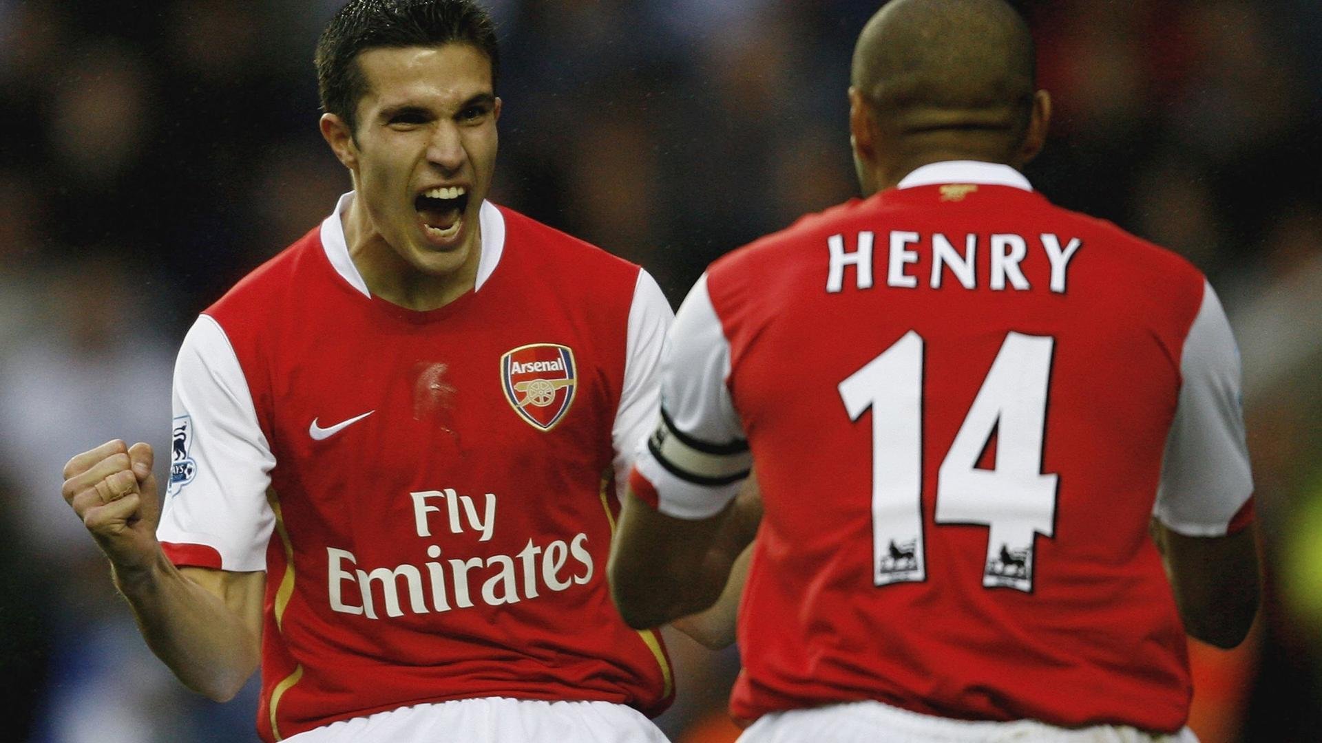 Müller 攻防兼备表现出色,攻防兼备怎么写